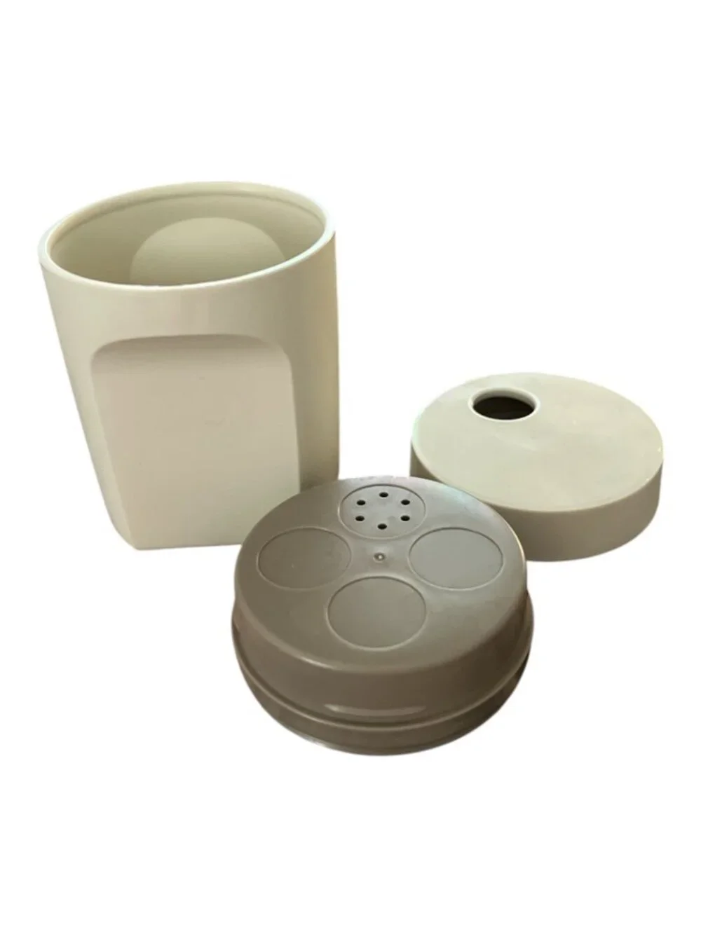Vintage Tupperware 1471-5 Almond Twist Top Salt Pepper Spice Shaker Made USA
